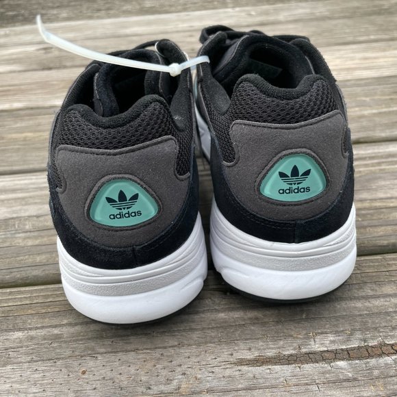 Adidas Men Athletic Shoes Black Lace Up Torsion Ru - Picture 6 of 12